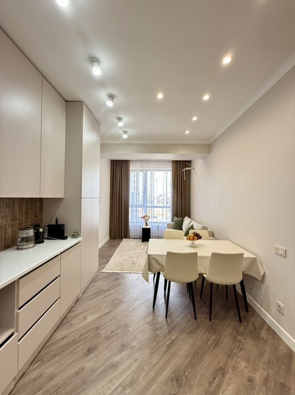 Элитка, 2 ком, 47 м2, этаж 6/12, ж/к Кап Строй Сити (Capstroy City), Сост: Евроремонт - фото 15