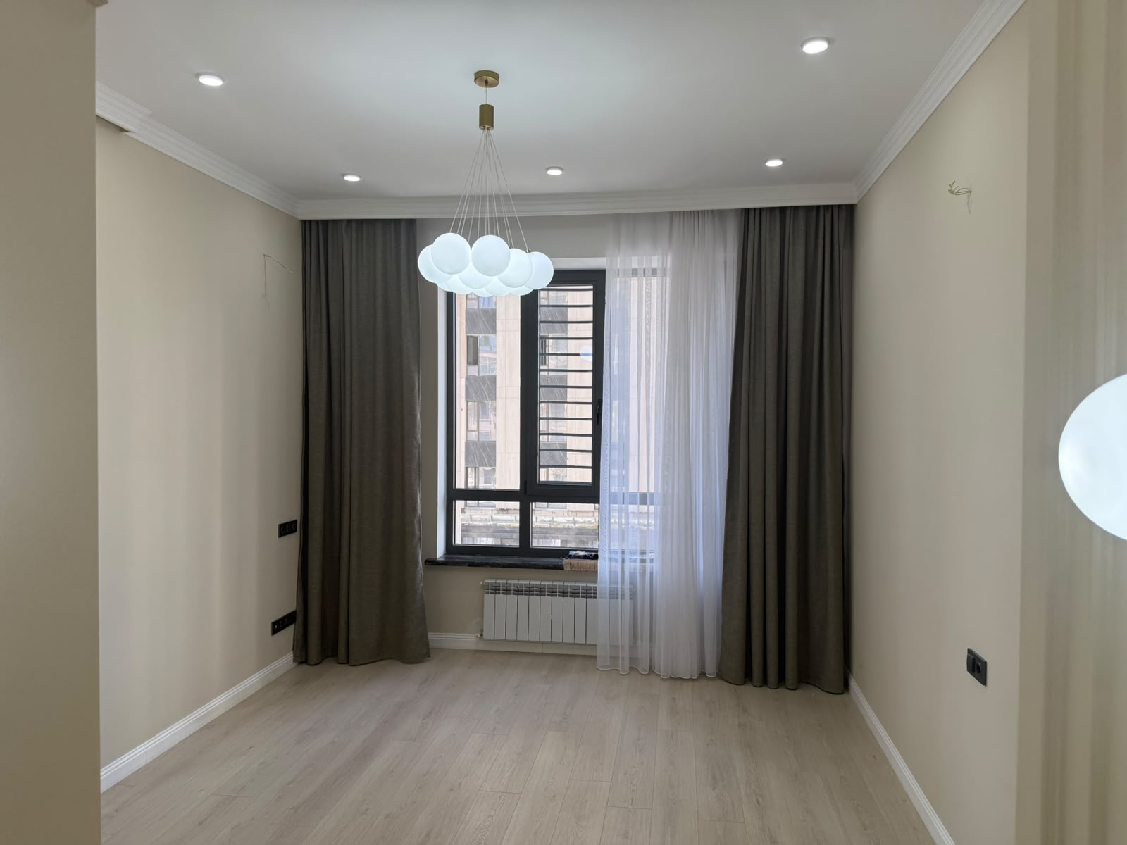 Элитка, 104 м2, этаж 5/16, ж/к Белгравия (Belgravia), Сост: Евроремонт - фото 9
