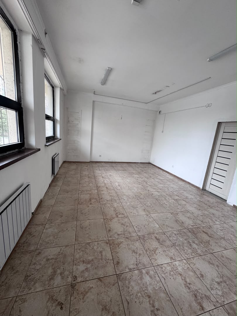 Магазин, Коммерческая, 87 м2, этаж 1/10, Сост: Хорошее - фото 1