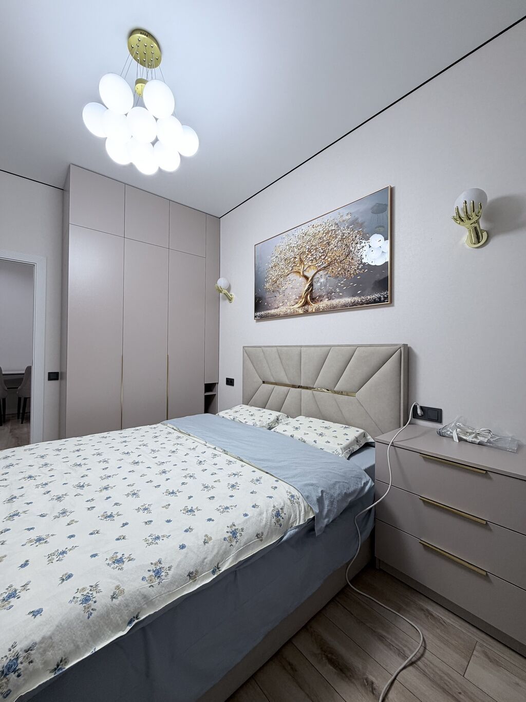 Элитка, 2 ком, 56 м2, этаж 14/16, ж/к ЖК Кубаныч, Сост: Евроремонт - фото 1