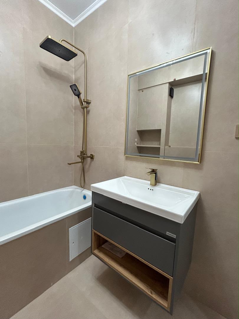Элитка, 2 ком, 72.4 м2, этаж 9/13, ж/к ЖК Эмель, Сост: Евроремонт - фото 2