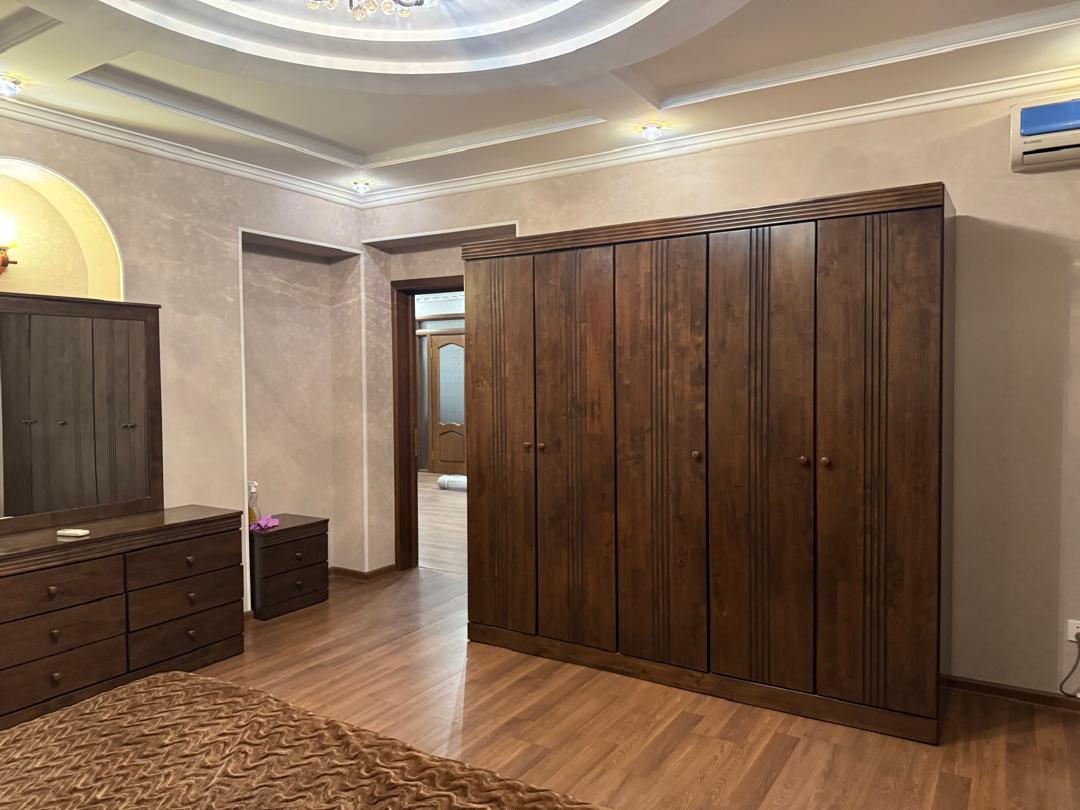 Элитка, 4 ком, 180 м2, этаж 6/8, Сост: Хорошее - фото 12
