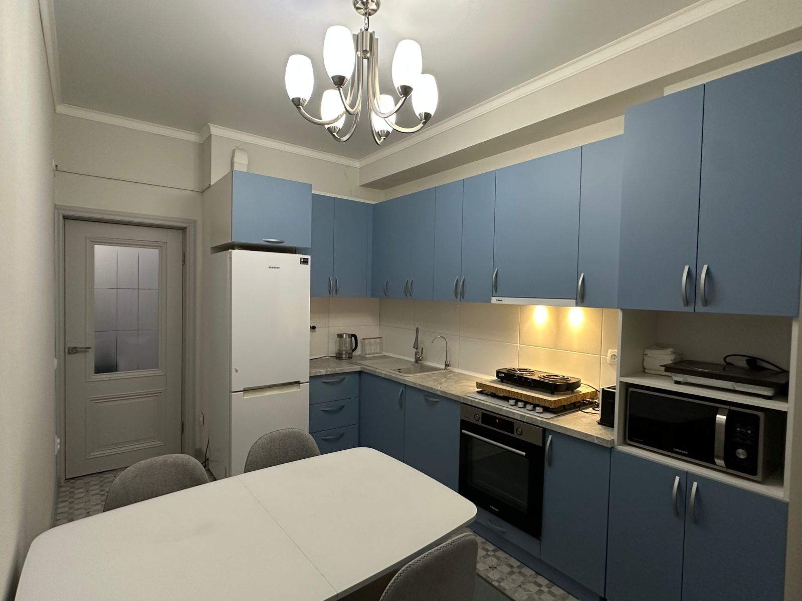 Элитка, 80 м2, этаж 10/12, ж/к Панорама (Горького/Фатьянова), Сост: Евроремонт - фото 11