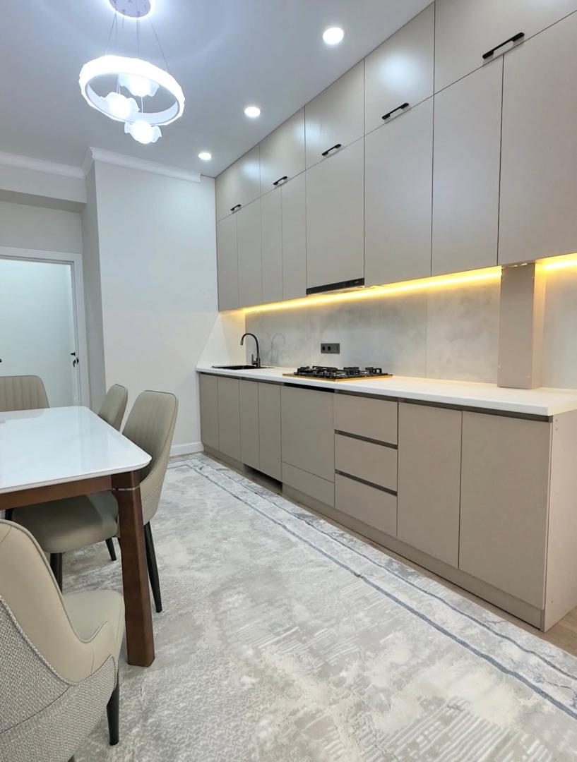 Элитка, 1 ком, 47 м2, этаж 6/16, ж/к Tokyo (Токио), Сост: Евроремонт - фото 2