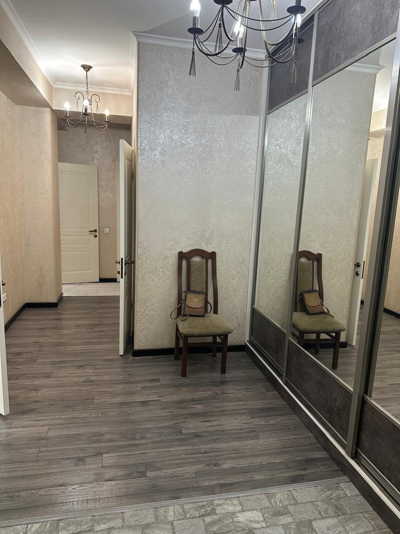 Элитка, 3 ком, 135 м2, этаж 4/9, Сост: Евроремонт - фото 11