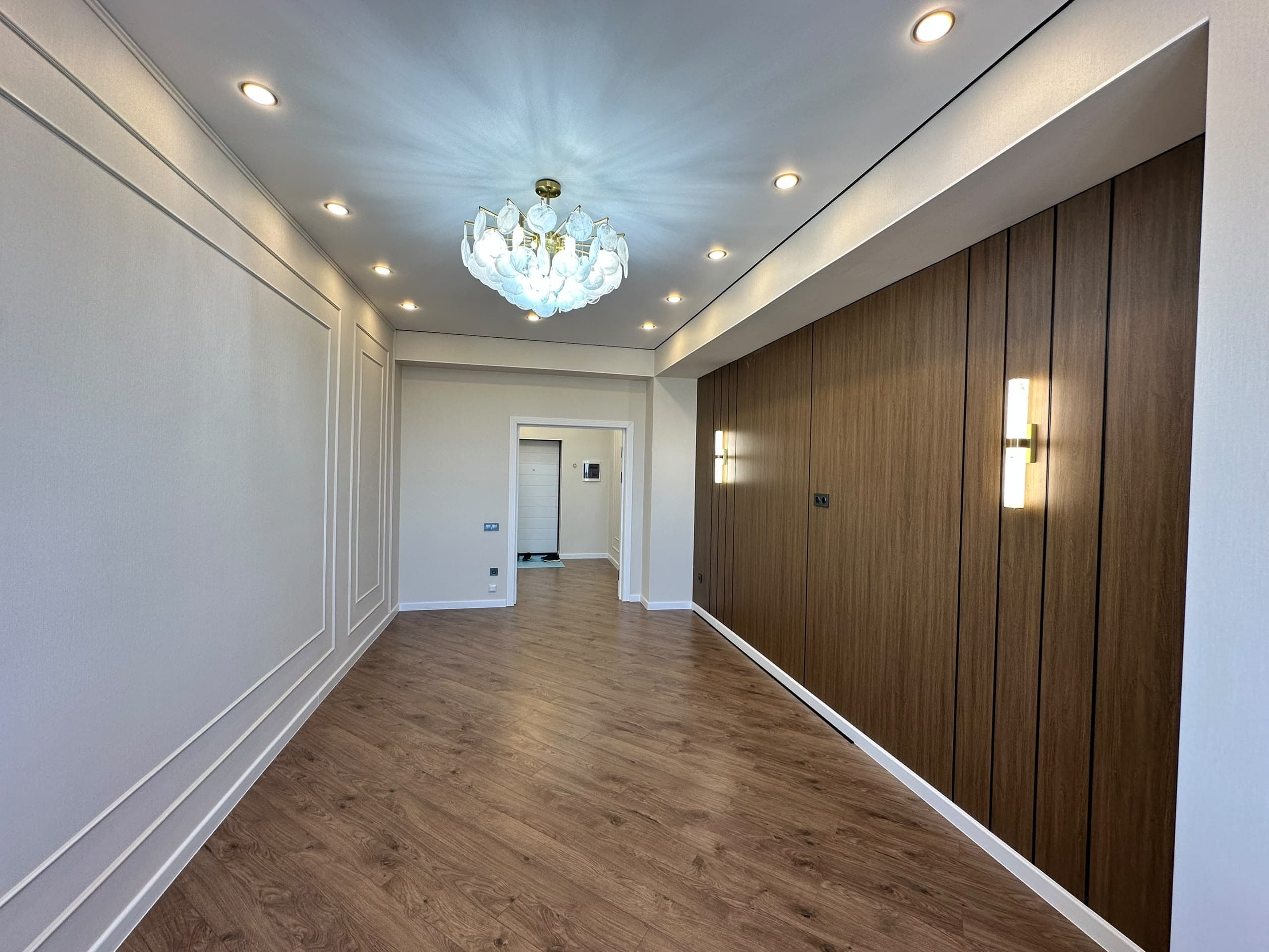 Элитка, 4 ком, 94 м2, этаж 7/10, ж/к Восток Сити (Vostok City), Сост: Евроремонт - фото 1