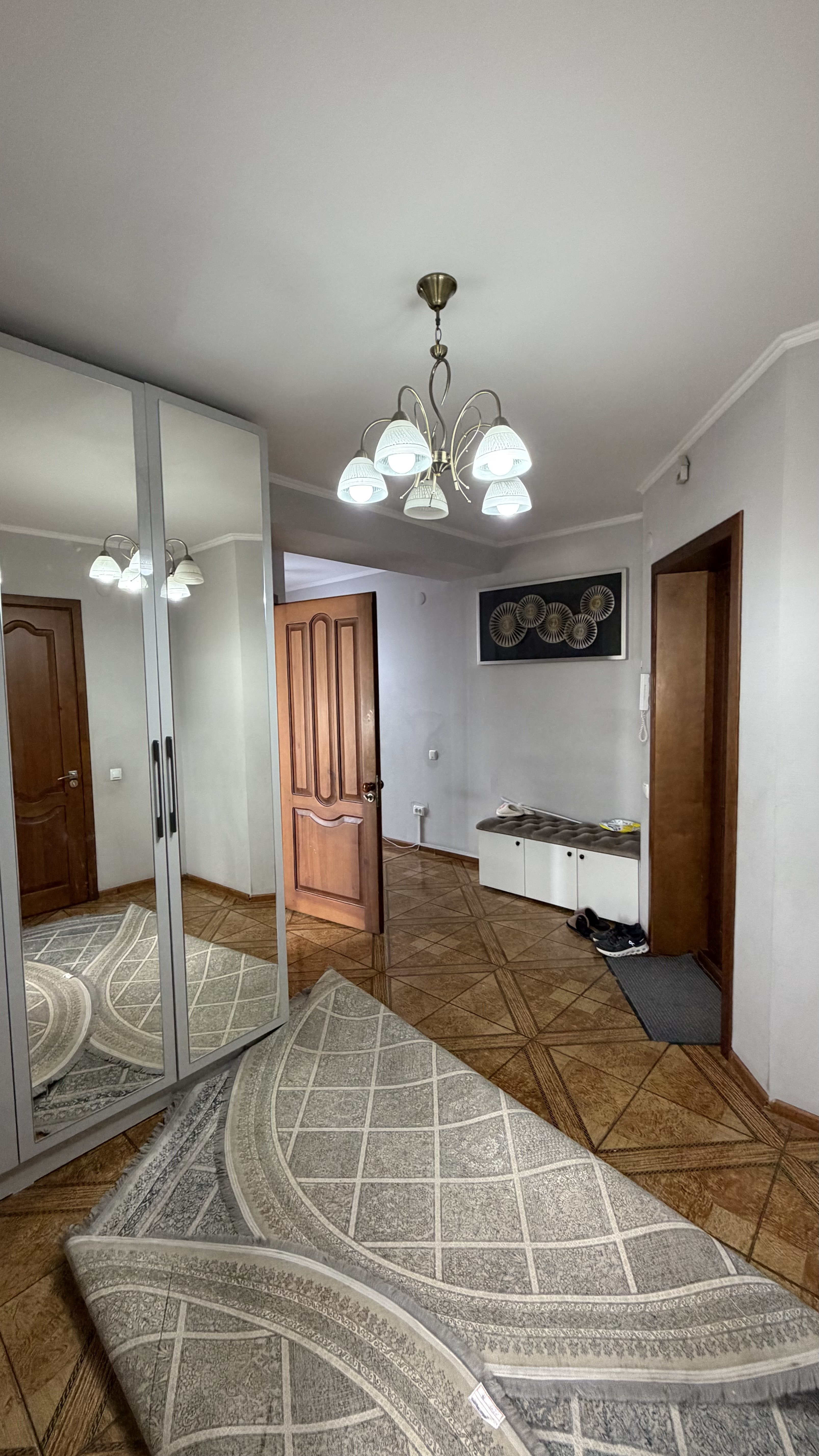 Элитка, 3 ком, 93 м2, этаж 5/9, Сост: Хорошее - фото 9