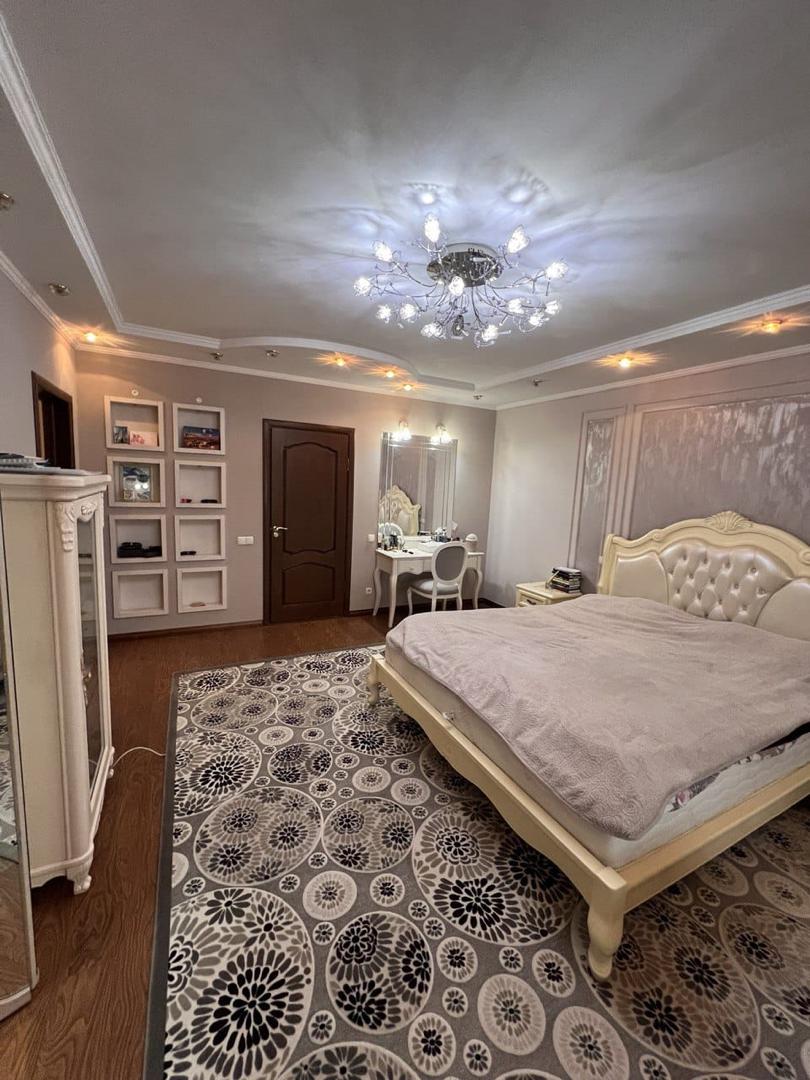 Элитка, 5 ком, 200 м2, этаж 6/9, Сост: Хорошее - фото 6