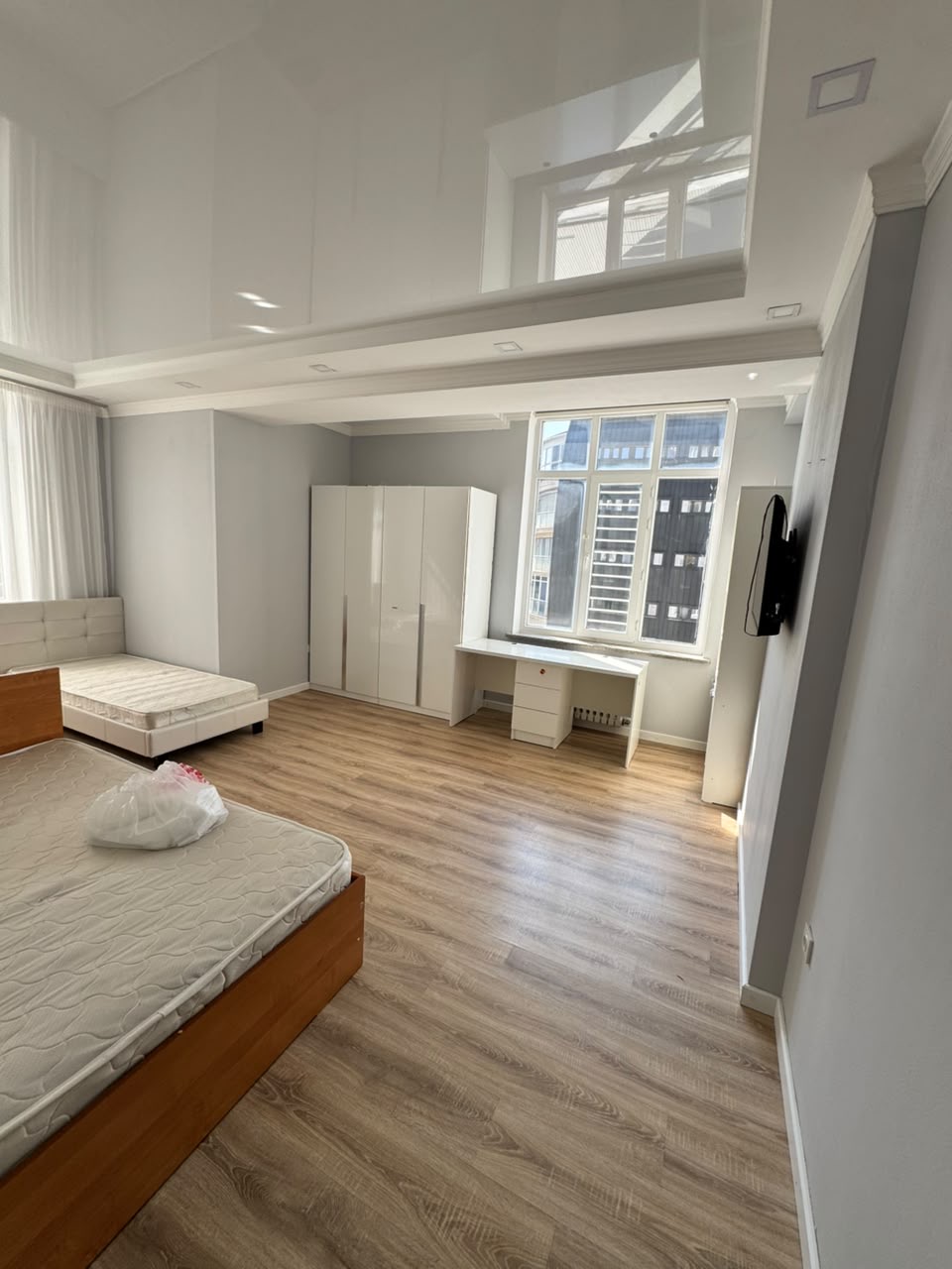Элитка, 3 ком, 130 м2, этаж 7/12, ж/к Фрунзе, Сост: Евроремонт - фото 4