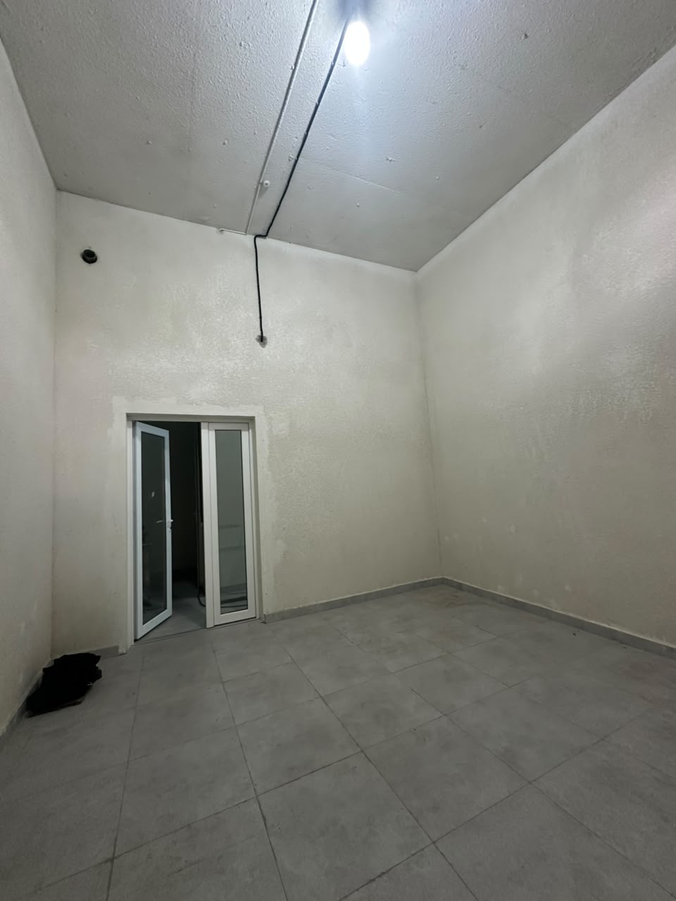 Цокольный этаж, Коммерческая, 22 м2, этаж 0/15, Сост: Хорошее - фото 3