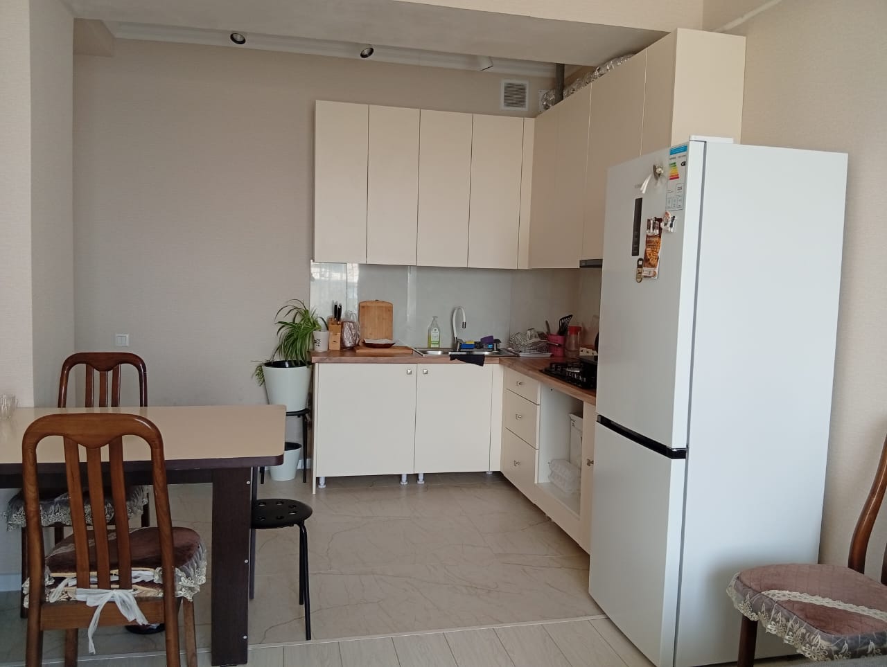 Элитка, 3 ком, 77 м2, этаж 6/14, ж/к Пишпек (Pishpek), Сост: Евроремонт - фото 3
