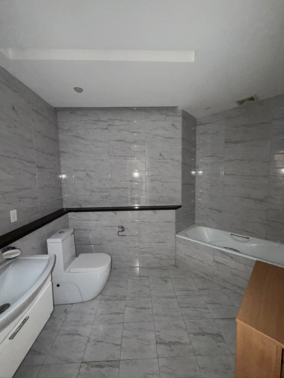 Элитка, 4 ком, 145 м2, этаж 15/18, ж/к Джал Артис, Сост: Евроремонт - фото 9