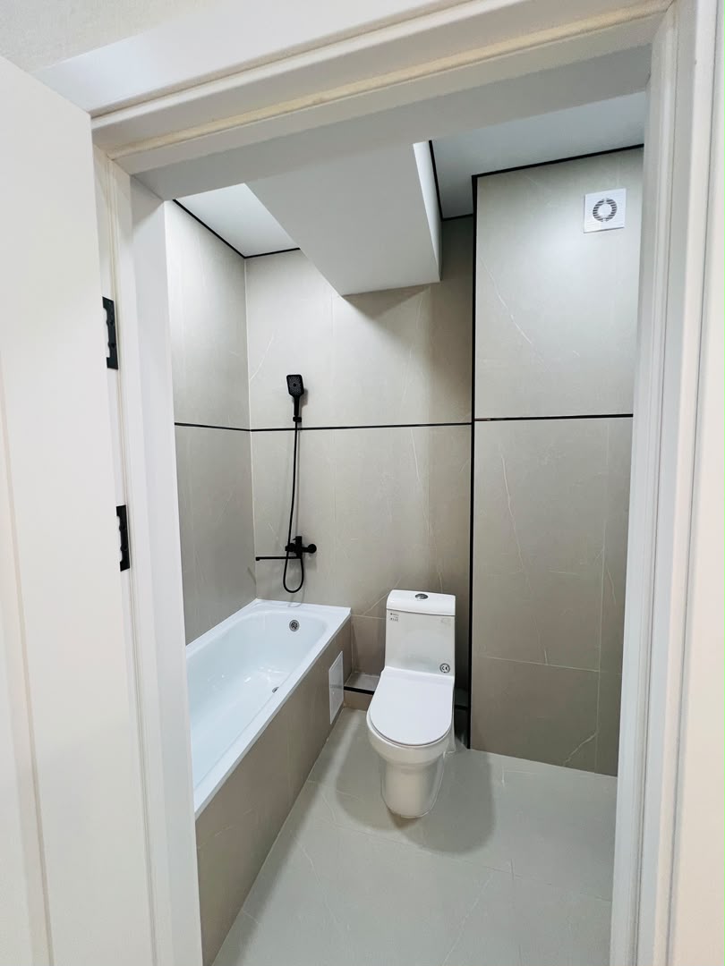 Элитка, 2 ком, 42 м2, этаж 14/14, ж/к Пишпек (Pishpek), Сост: Хорошее - фото 1