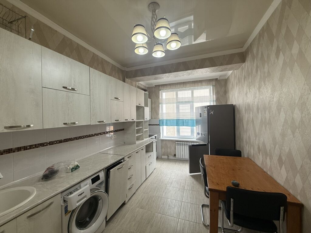 Элитка, 3 ком, 100 м2, этаж 3/10, ж/к ТСТ Сервис Строй, Сост: Евроремонт - фото 1