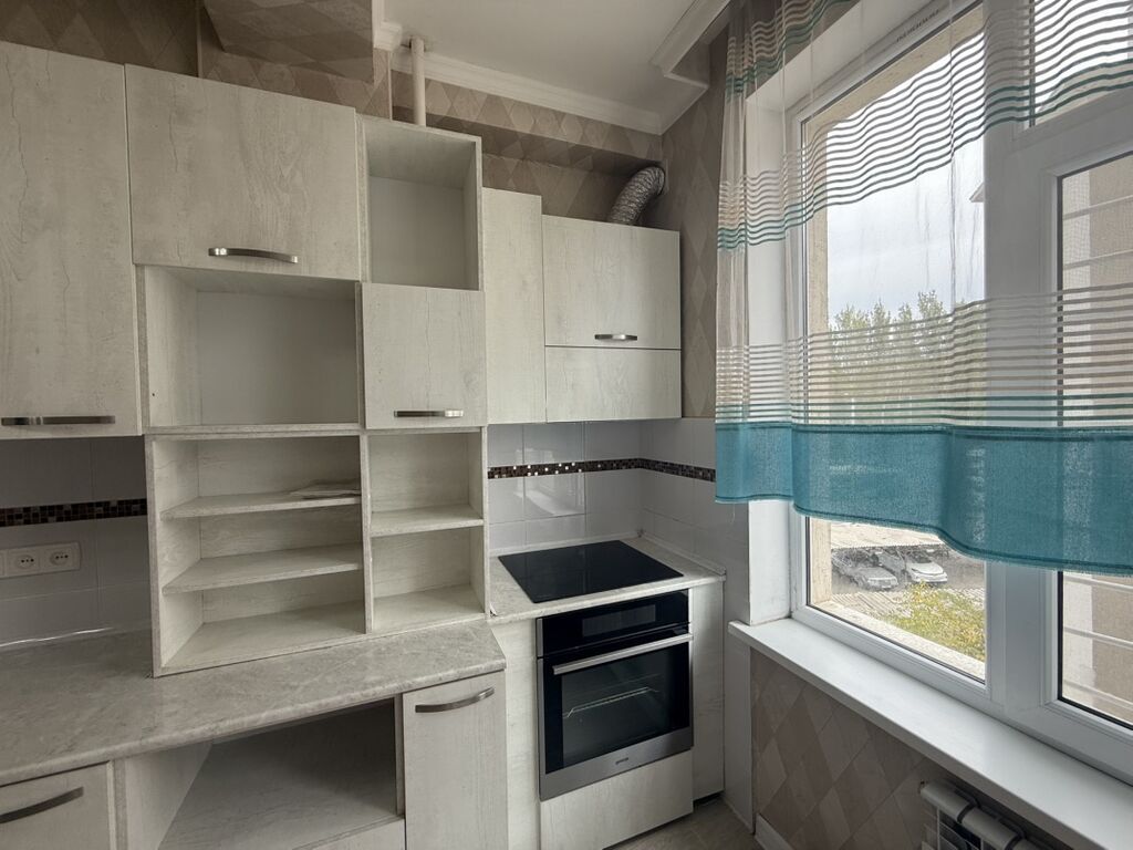 Элитка, 3 ком, 100 м2, этаж 3/10, ж/к ТСТ Сервис Строй, Сост: Евроремонт - фото 2