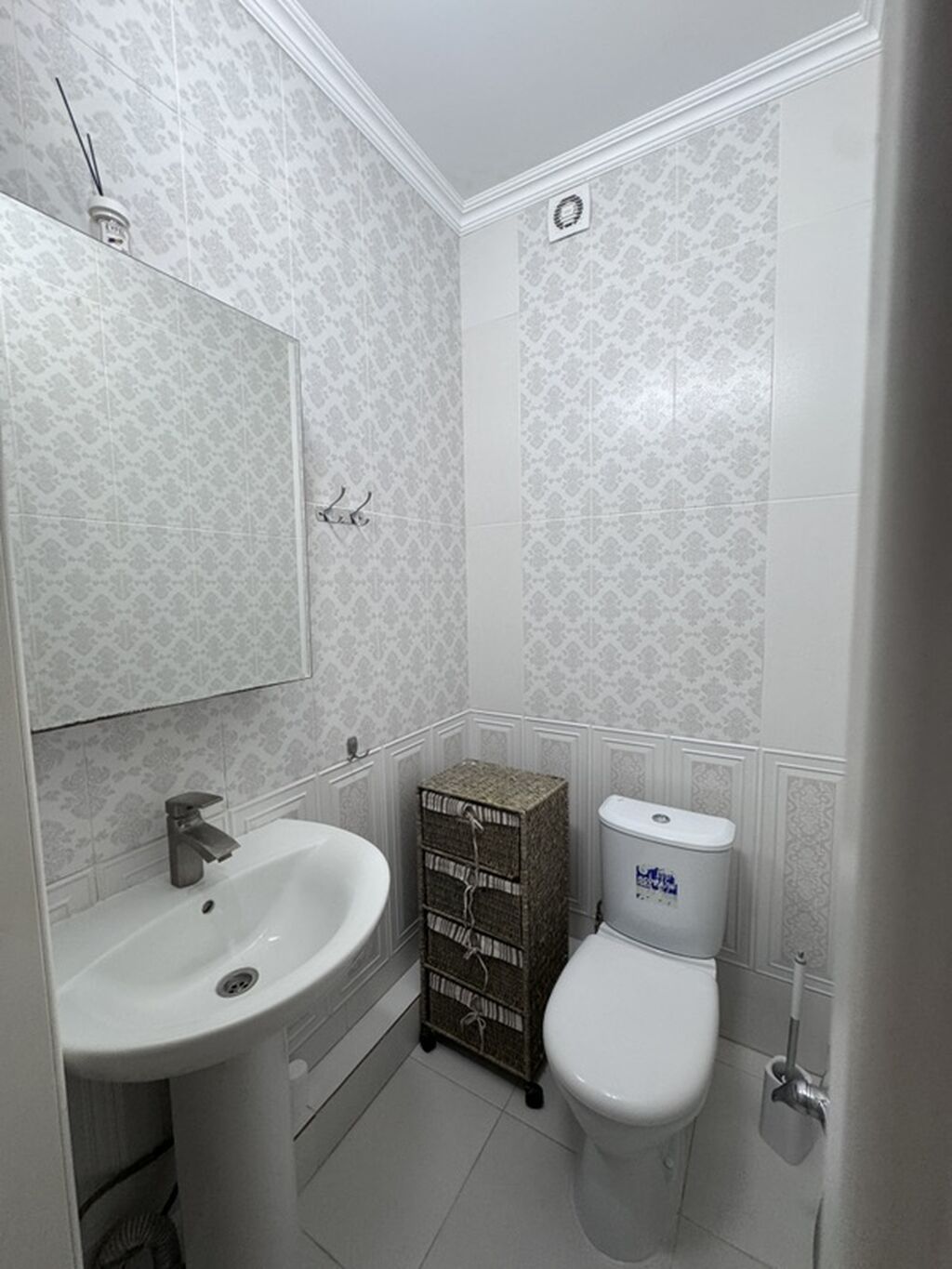 Элитка, 3 ком, 90 м2, этаж 8/12, ж/к 7 Небо, Сост: Евроремонт - фото 9