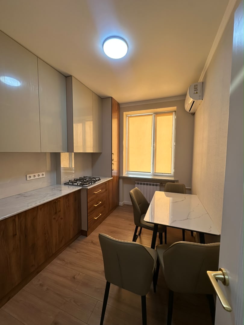 3 ком, Сталинка, 75 м2, этаж 3/3, Сост: Евроремонт - фото 6