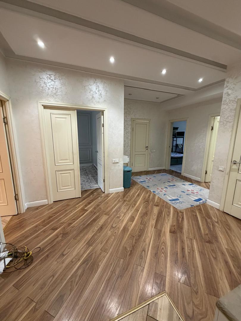 Элитка, 3 ком, 109 м2, этаж 4/11, ж/к 7 Небо, Сост: Евроремонт - фото 4