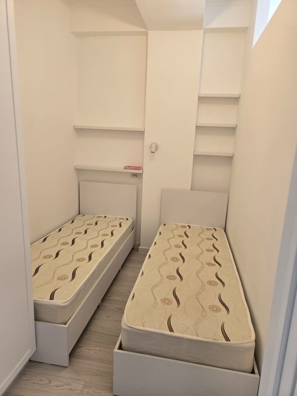 Элитка, 1 ком, 48 м2, этаж 4/12, ж/к Нью-Йорк сити (New York city), Сост: Евроремонт - фото 2