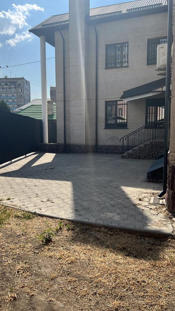 Офис, Коммерческая, 320 м2, Сост: Хорошее - фото 8
