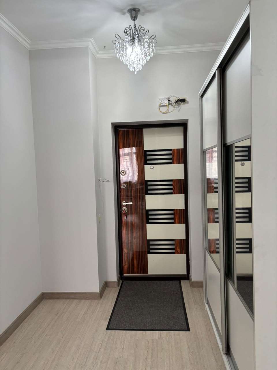 Элитка, 2 ком, 64 м2, этаж 7/14, ж/к Оникс (Onyx), Сост: Евроремонт - фото 13