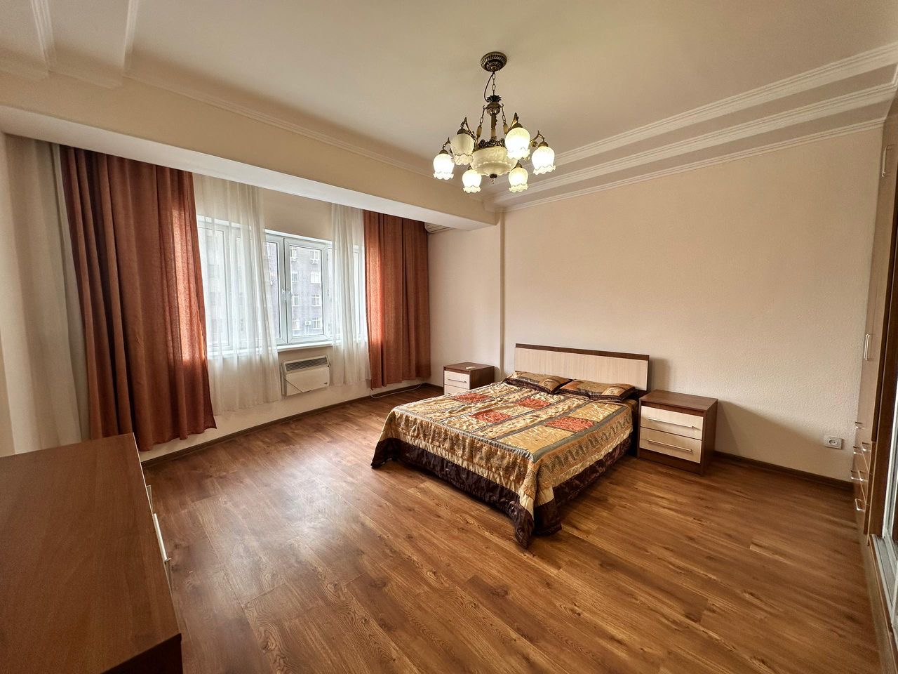 Элитка, 3 ком, 100 м2, этаж 4/10, ж/к Московия, Сост: Евроремонт - фото 4