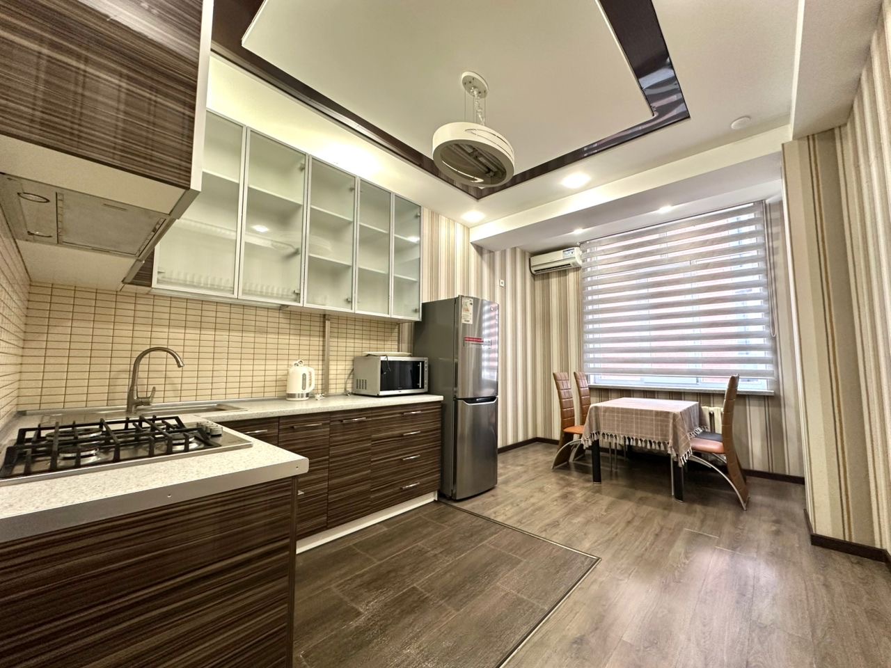 Элитка, 2 ком, 90 м2, этаж 6/9 - фото 5
