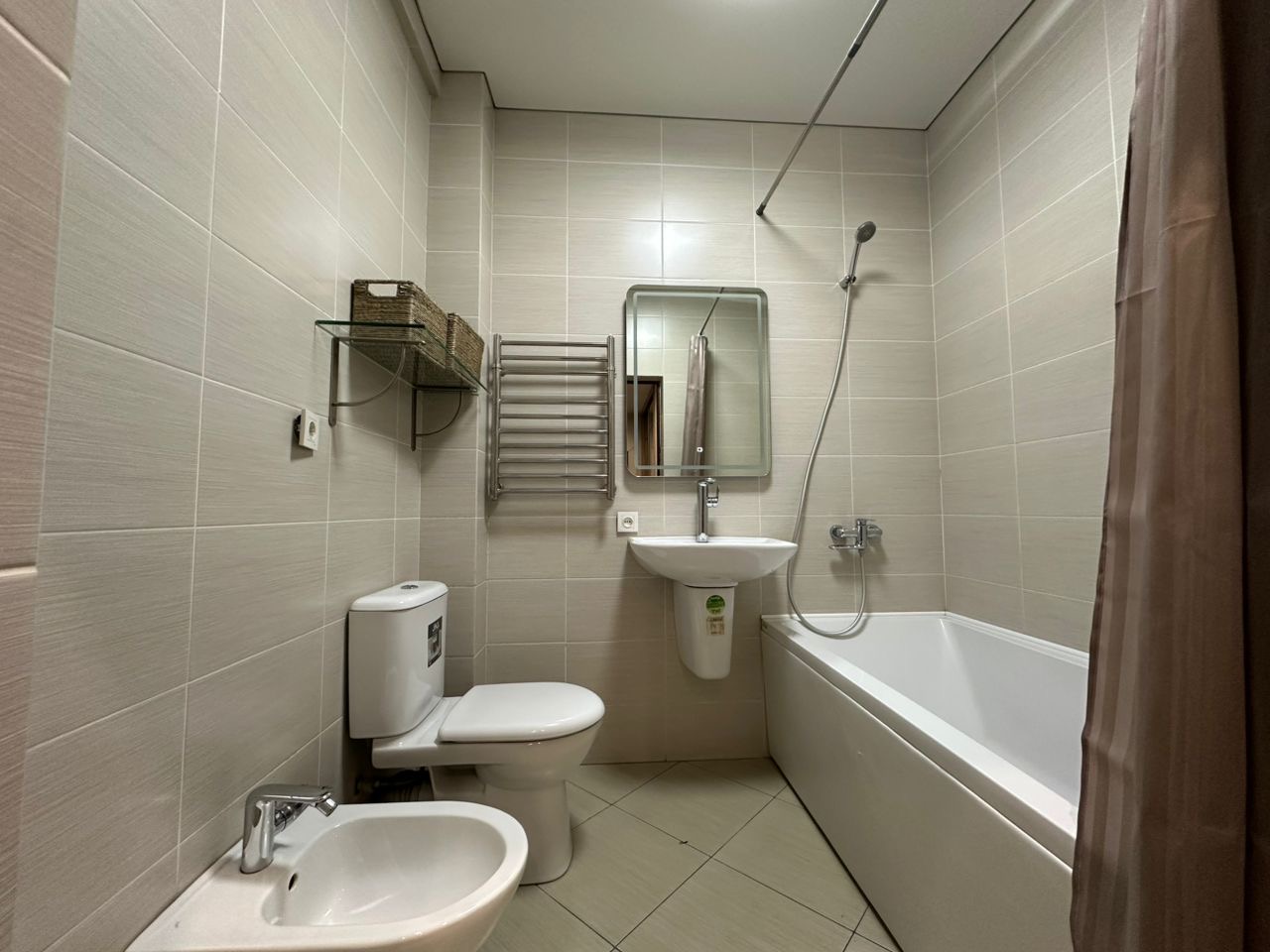 Элитка, 2 ком, 90 м2, этаж 6/9 - фото 10