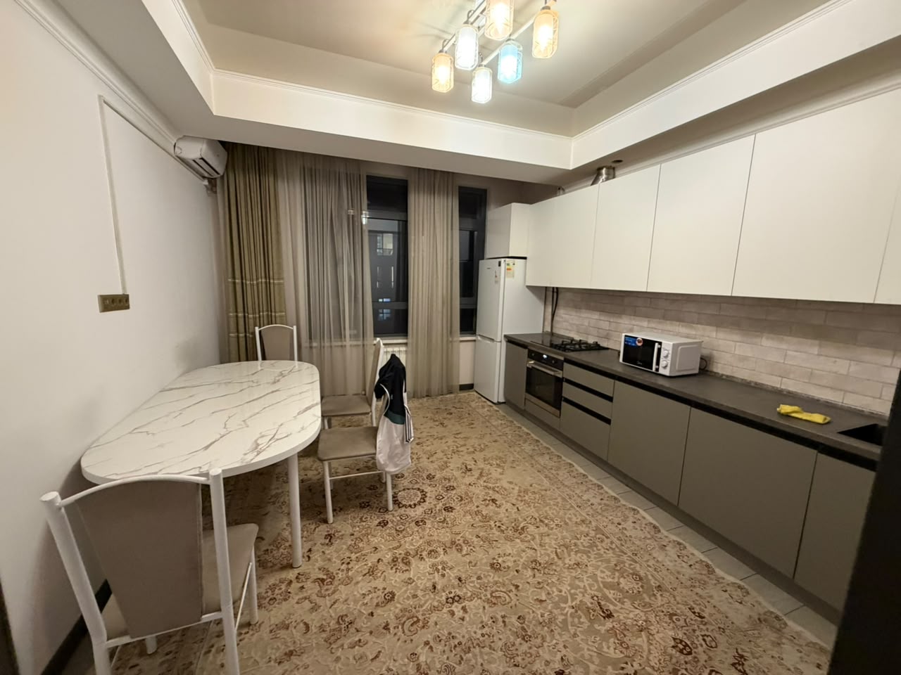 Элитка, 4 ком, 150 м2, этаж 12/12, ж/к Береке Резиденс (Bereke Residence), Сост: Евроремонт - фото 2