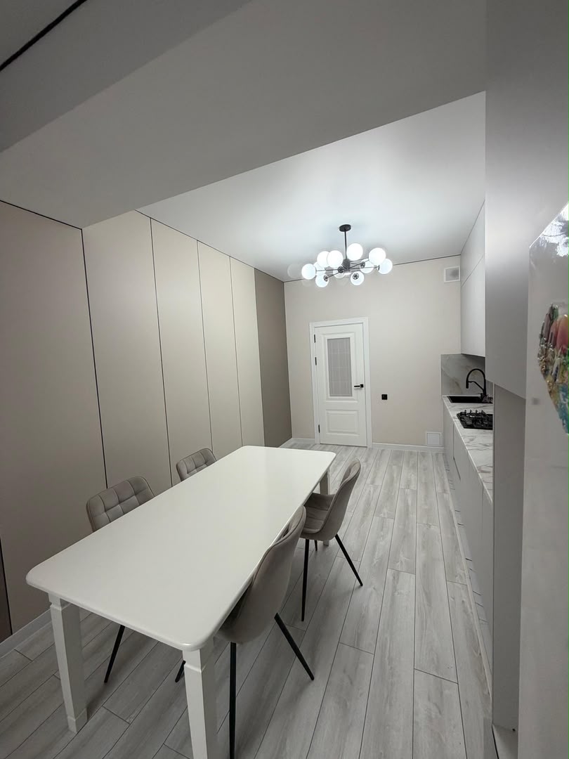 Элитка, 2 ком, 76 м2, этаж 7/14, ж/к Кап Строй Сити (Capstroy City), Сост: Евроремонт - фото 5