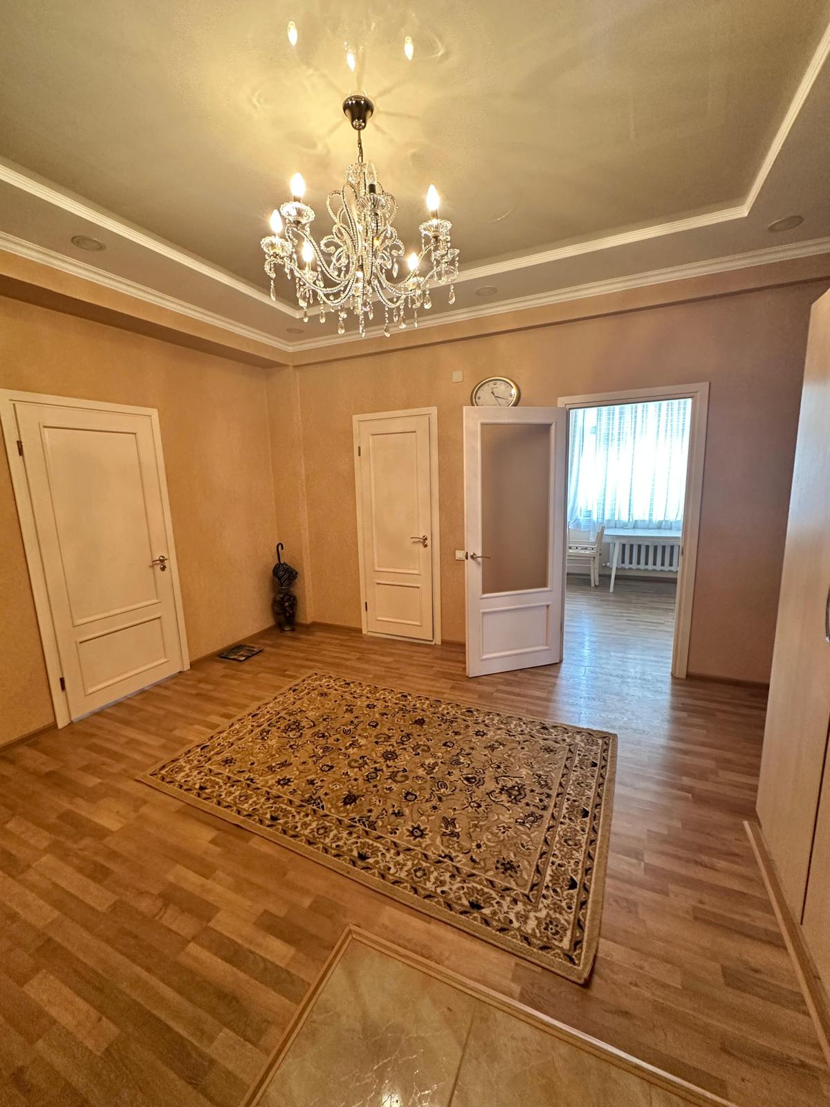 Элитка, 3 ком, 120 м2, этаж 8/10, Сост: Евроремонт - фото 10