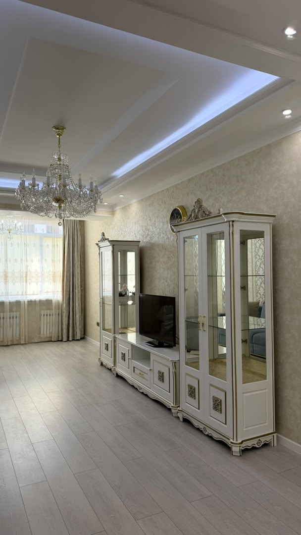 Элитка, 3 ком, 130 м2, этаж 7/12, Сост: Евроремонт - фото 2