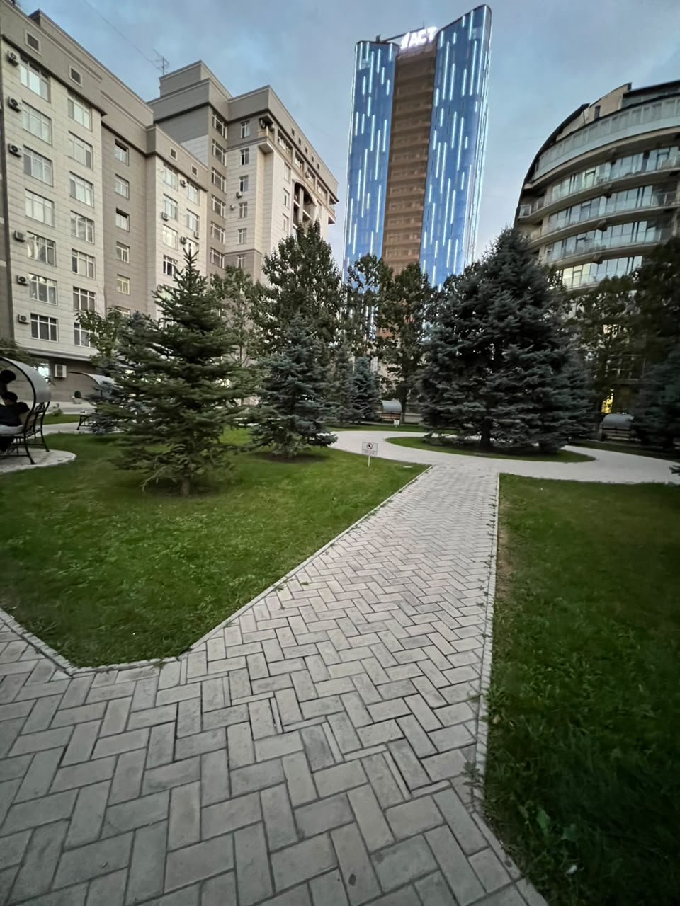 Элитка, 2 ком, 70 м2, этаж 10/11, ж/к Фрунзе, Сост: Евроремонт - фото 2