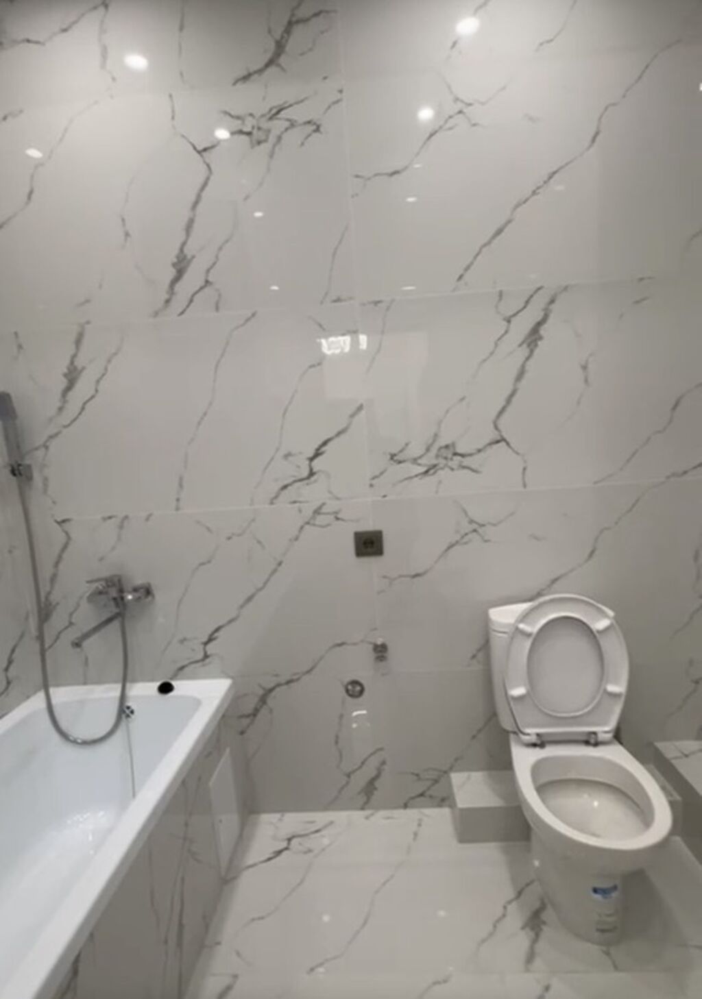 Элитка, 3 ком, 102 м2, этаж 8/15, ж/к Белгравия (Belgravia), Сост: Хорошее - фото 3