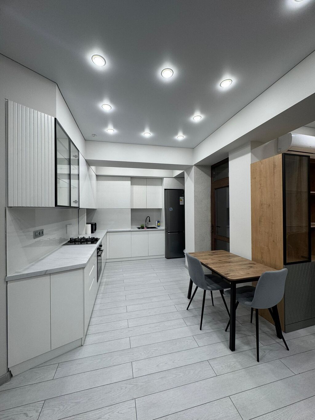 Элитка, 3 ком, 90 м2, этаж 7/12, ж/к Twin House, Сост: Хорошее - фото 2