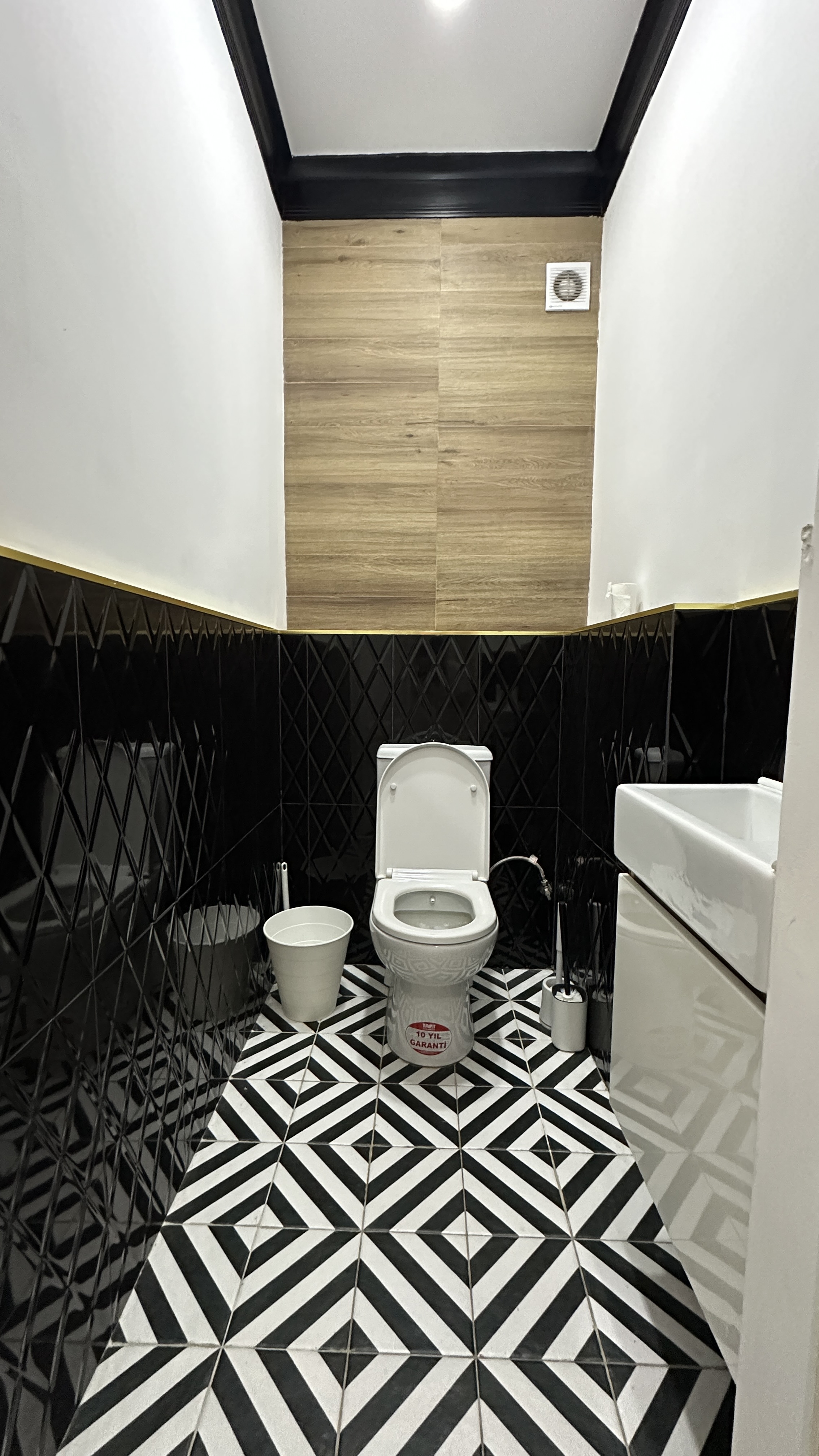 Элитка, 3 ком, 80 м2, этаж 12/12, ж/к ЖК Чатыр-Куль, Сост: Евроремонт - фото 14