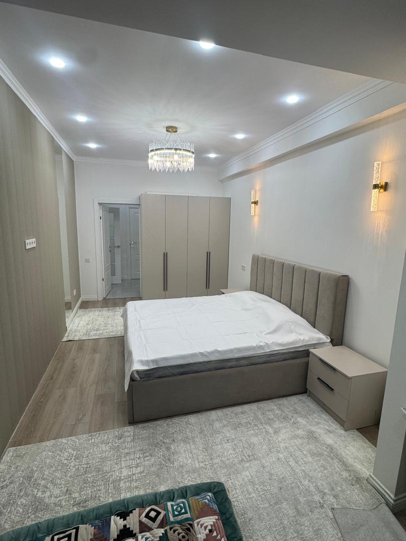 Элитка, 2 ком, 60 м2, этаж 6/14, ж/к Кап Строй Сити (Capstroy City), Сост: Евроремонт - фото 1