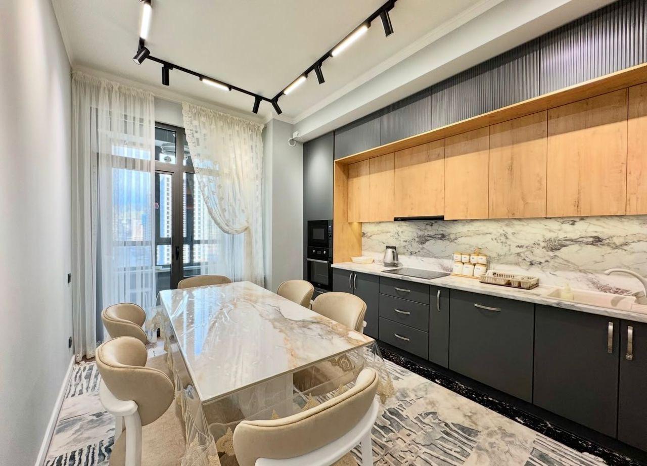 Элитка, 3 ком, 103 м2, этаж 9/14, ж/к Белгравия (Belgravia), Сост: Евроремонт - фото 2