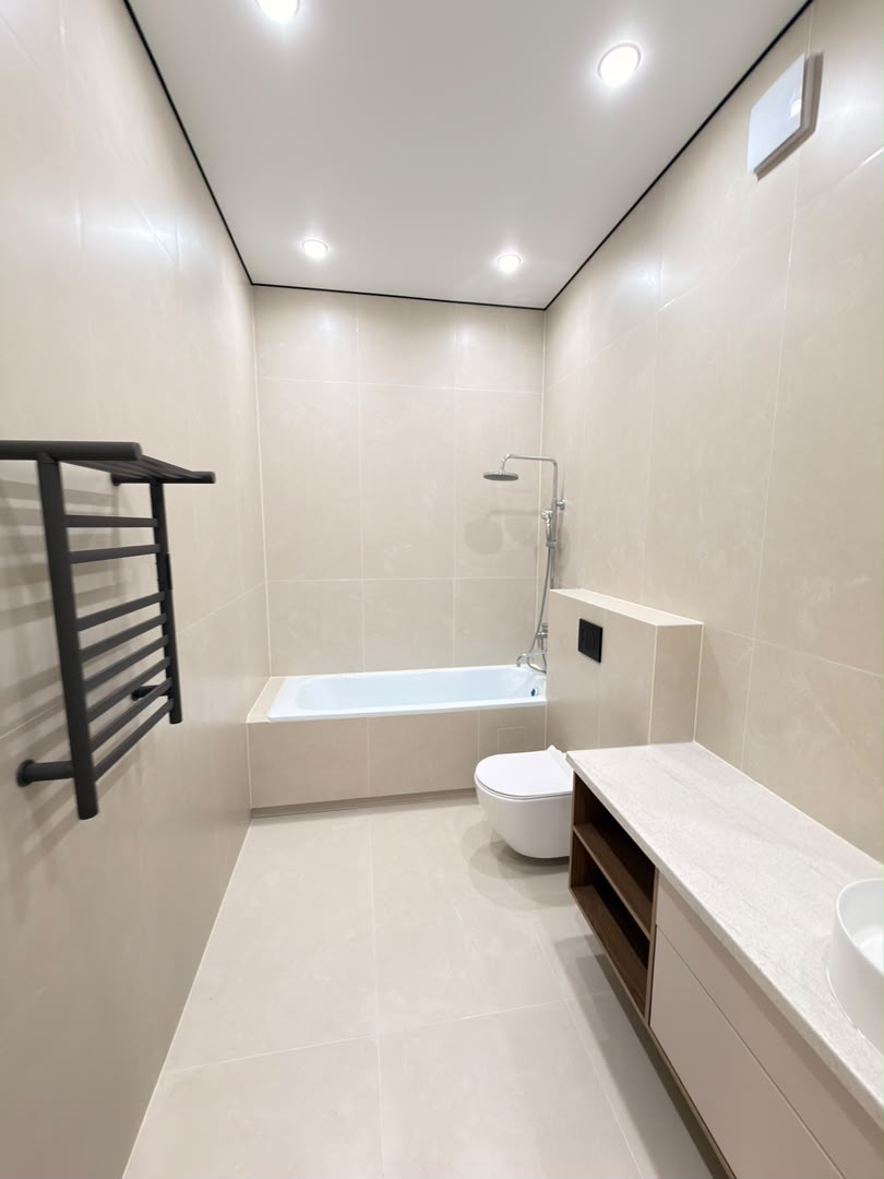 Элитка, 3 ком, 82 м2, этаж 9/14, ж/к Кап Строй Сити (Capstroy City), Сост: Евроремонт - фото 12