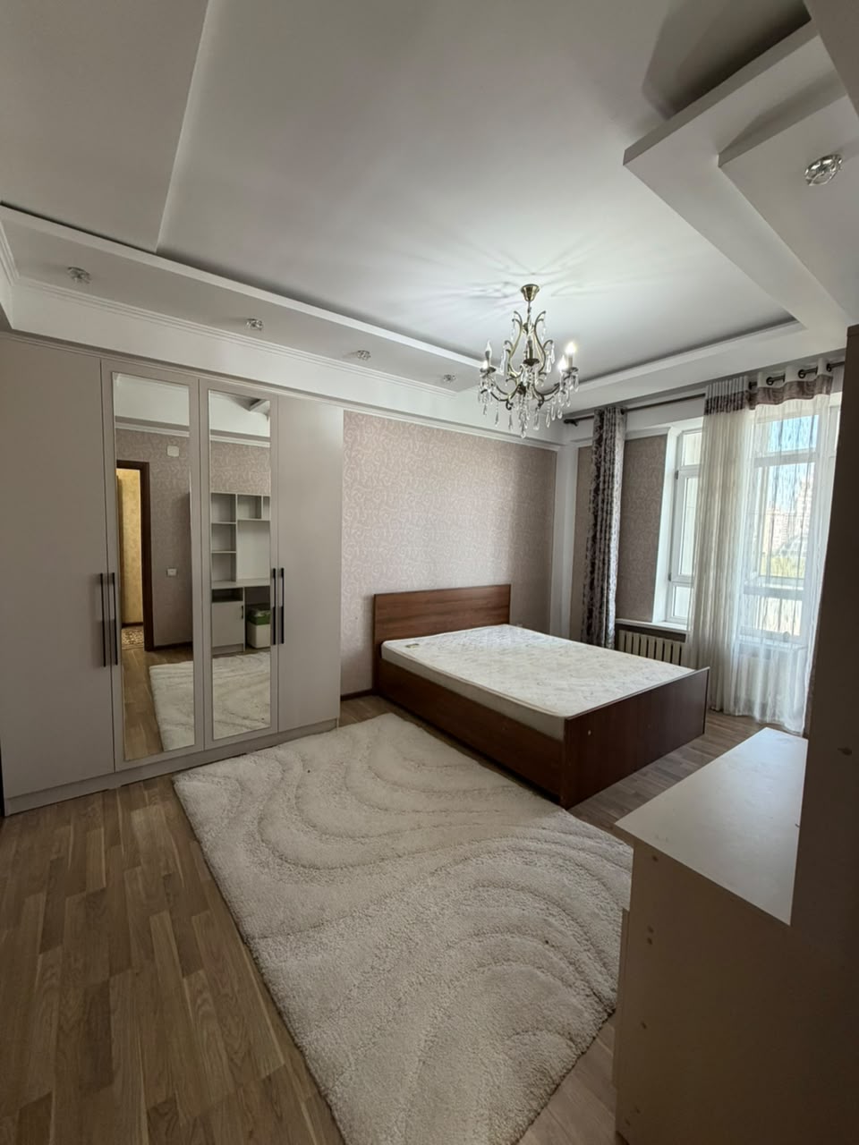 Элитка, 3 ком, 100 м2, этаж 7/10, Сост: Евроремонт - фото 2