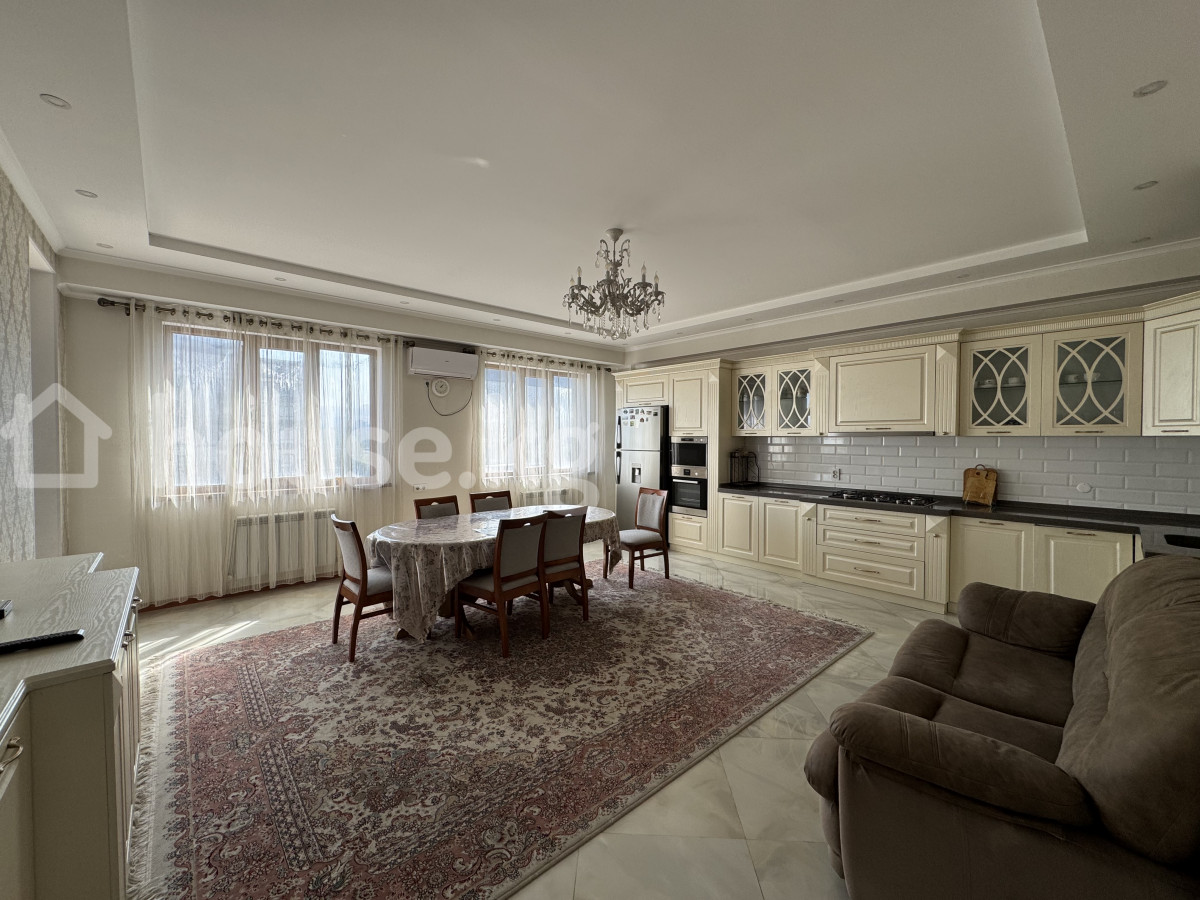 Элитка, 3 ком, 160 м2, этаж 12/12, Сост: Евроремонт - фото 1