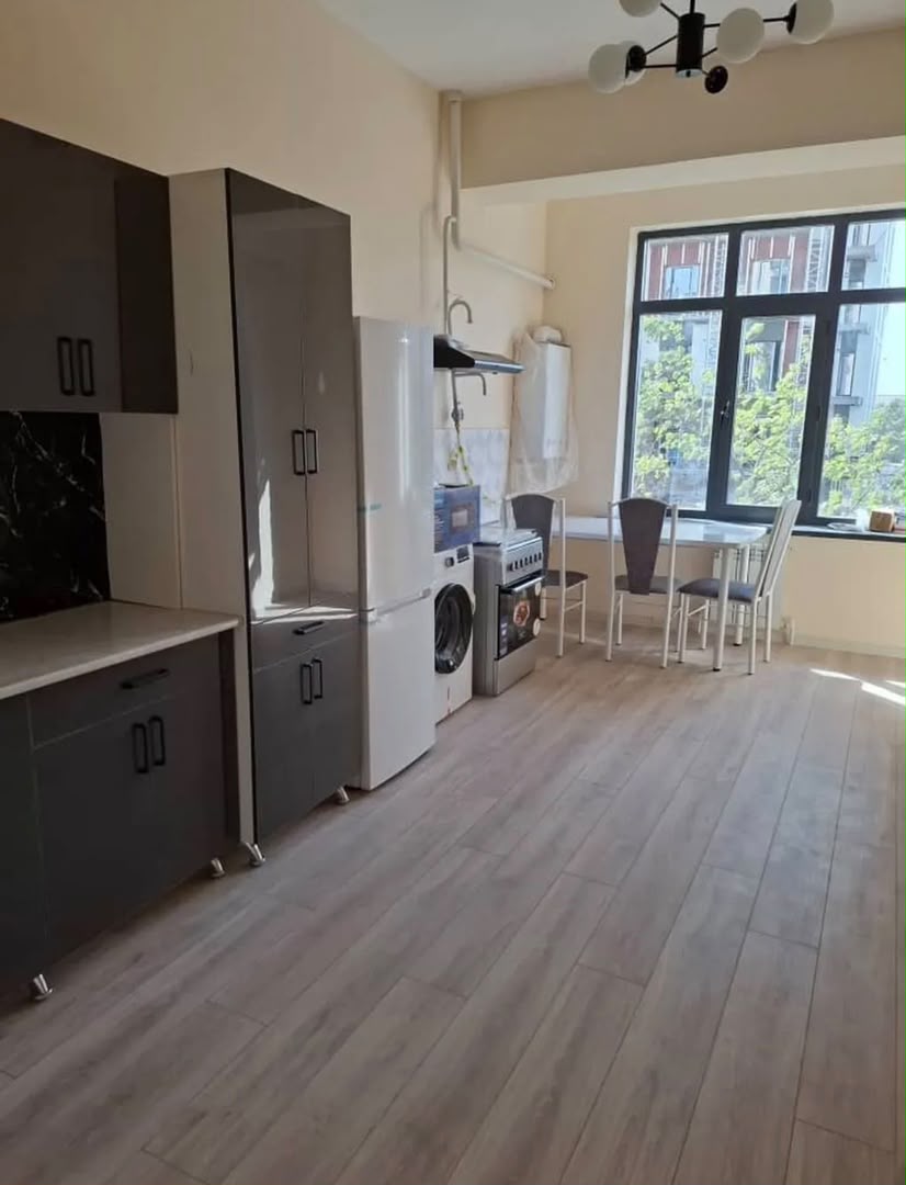 Элитка, 1 ком, 49 м2, этаж 3/10, Сост: Хорошее - фото 1