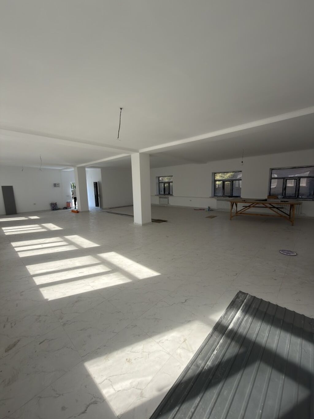 Офис, Коммерческая, 720 м2, этаж 3/3, Сост: Хорошее - фото 2