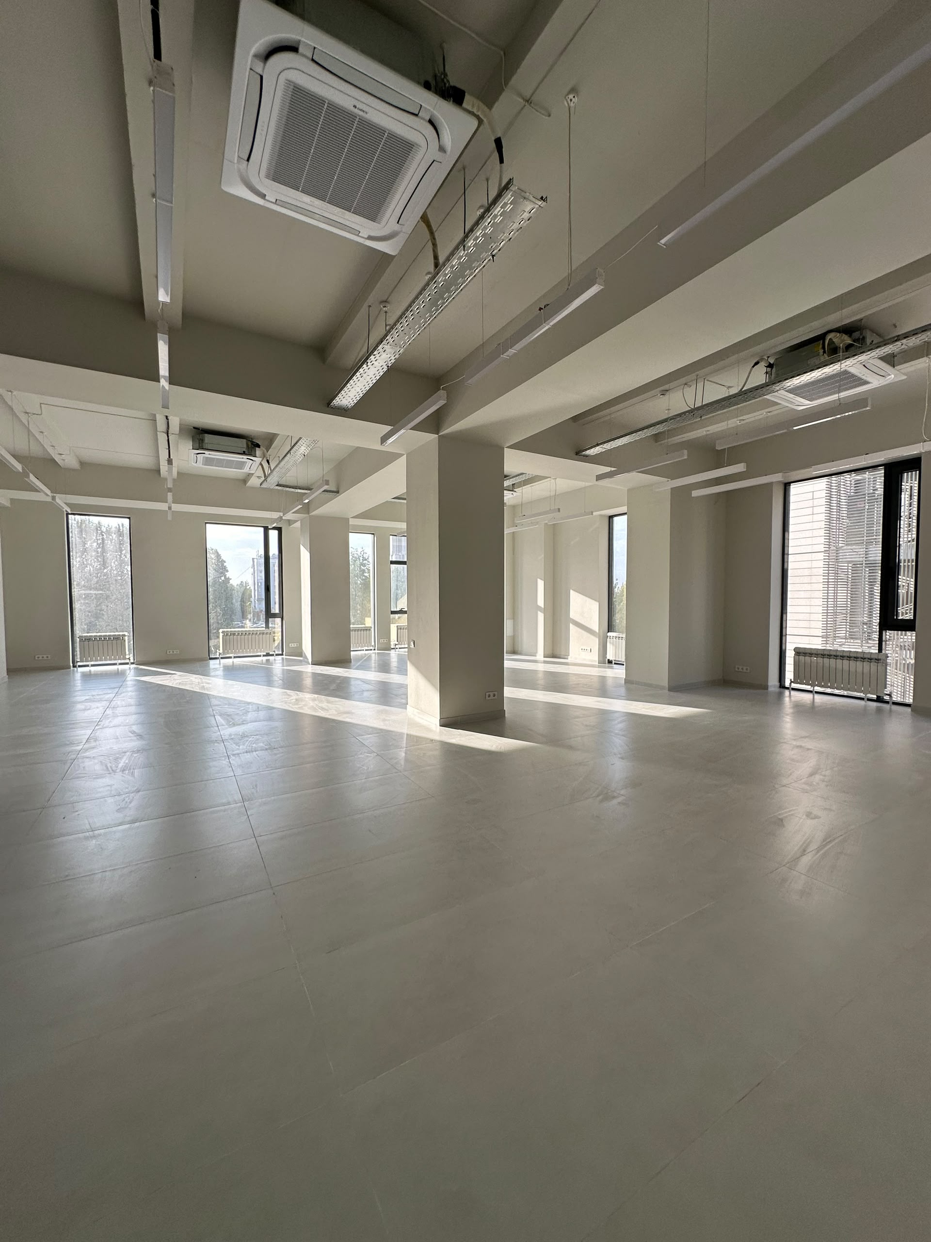 Офис, Коммерческая, 220 м2, этаж 3/14, Сост: Евроремонт - фото 2