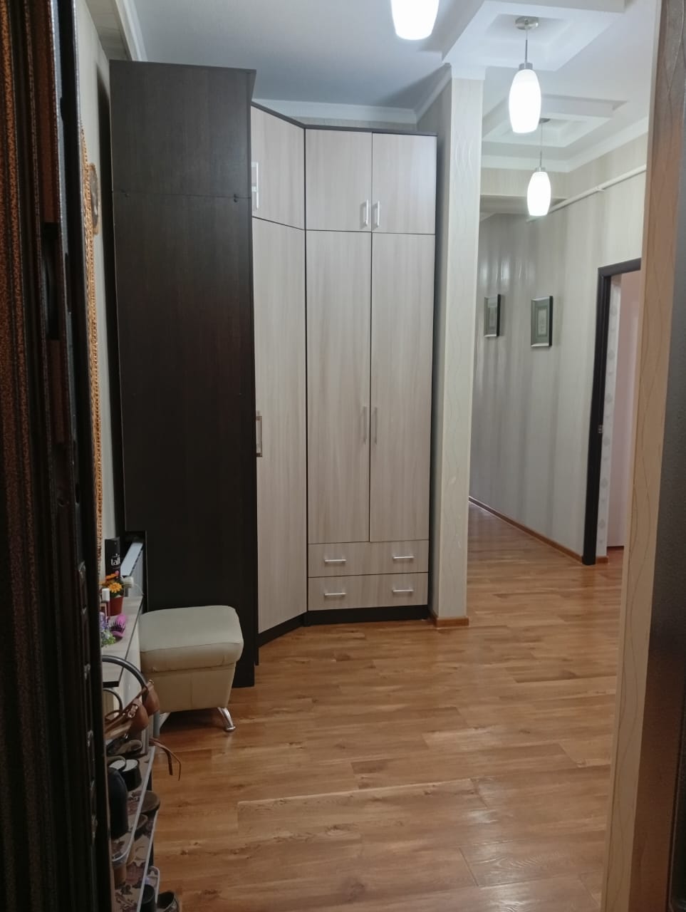 Элитка, 3 ком, 100 м2, этаж 2/10, Сост: Евроремонт - фото 11