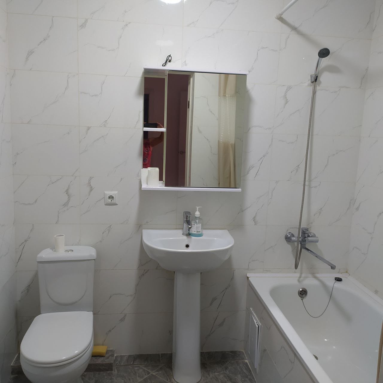 Элитка, 2 ком, 64 м2, этаж 7/12, ж/к Royal Center, Сост: Евроремонт - фото 8