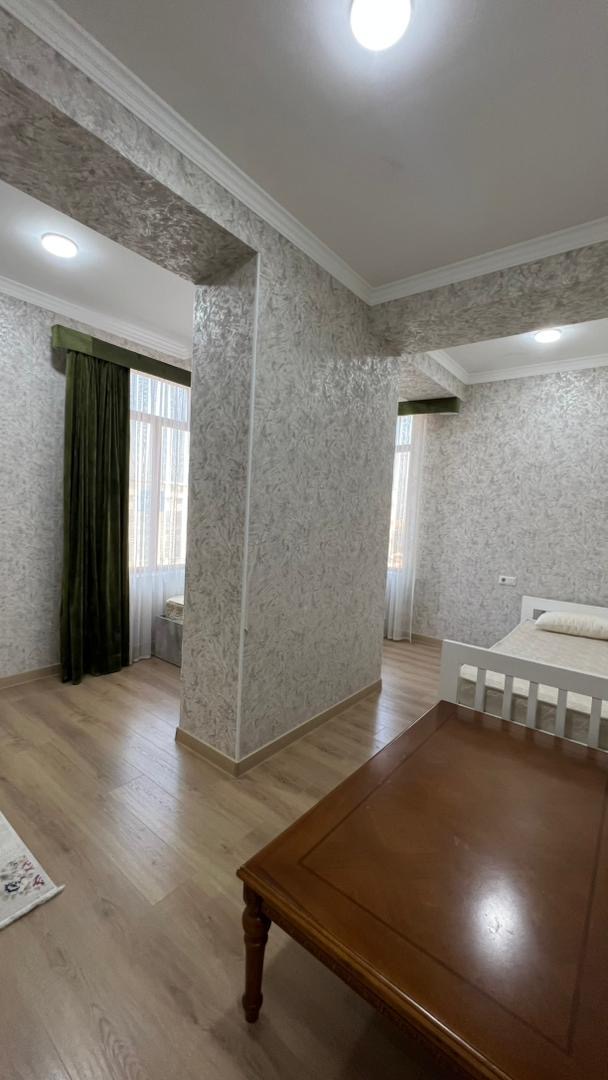 Элитка, 2 ком, 95 м2, этаж 10/10, Сост: Евроремонт - фото 2