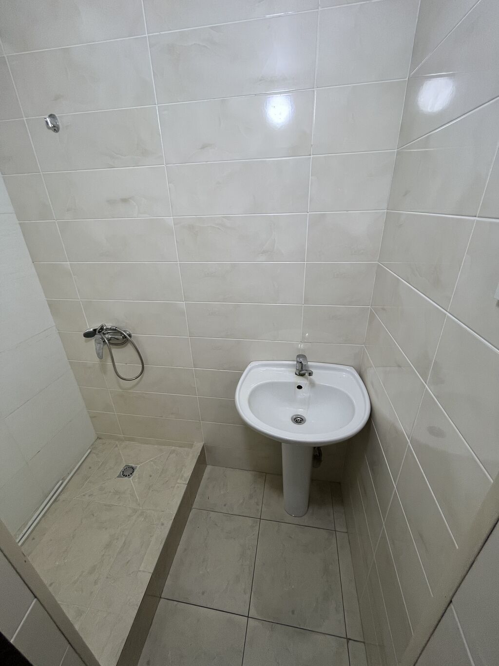 Коммерческая, 68 м2, этаж 1/2, Сост: Среднее - фото 7