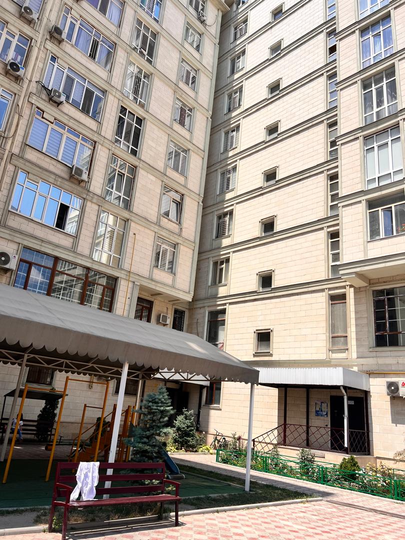 Элитка, 70 м2, этаж 9/12, ж/к БЕРЕКЕ, Сост: Евроремонт - фото 12