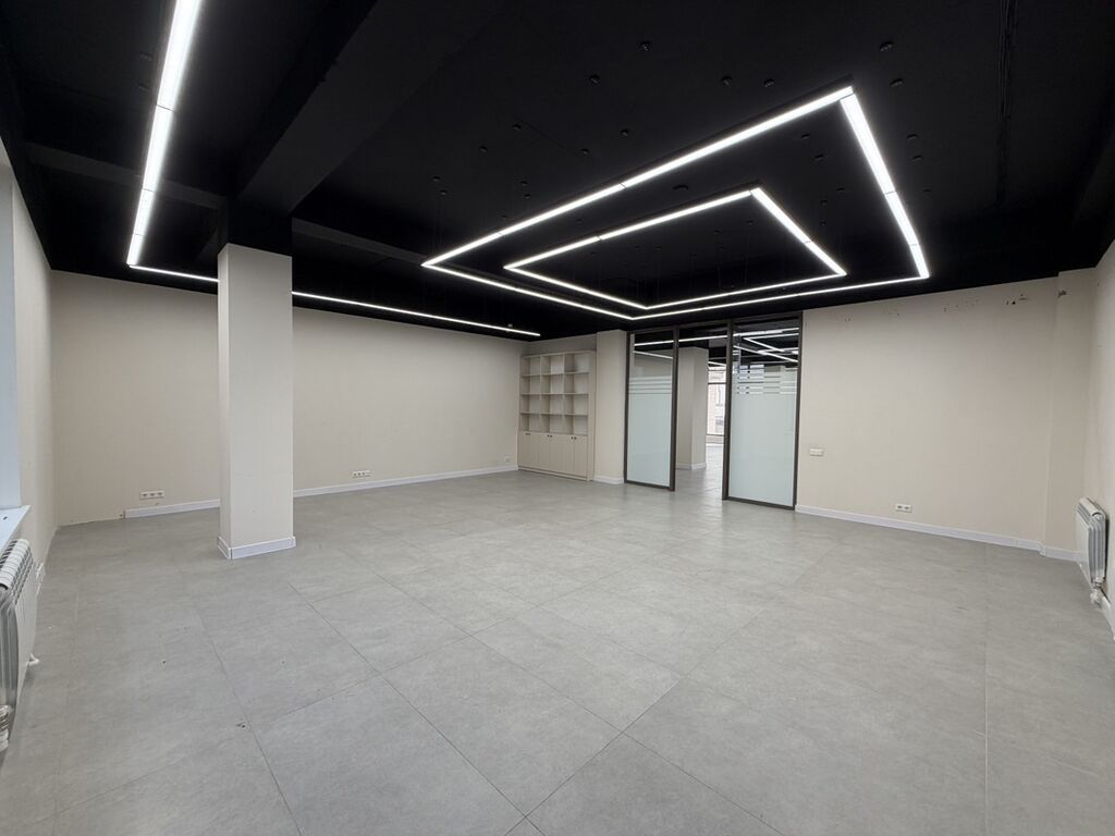 Офис, Коммерческая, 200 м2, этаж 3/12, Сост: Евроремонт - фото 9